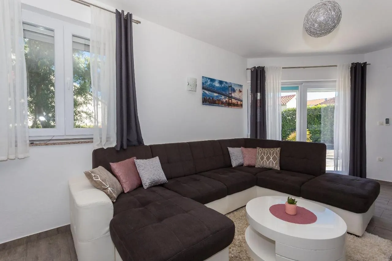 Villa Caper Biograd Na Moru