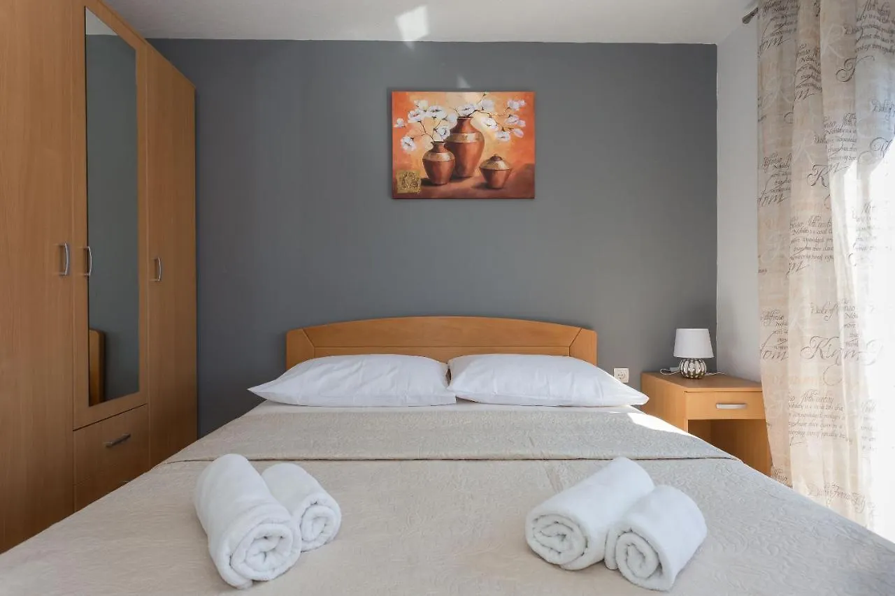 Villa Caper Biograd Na Moru Croatia