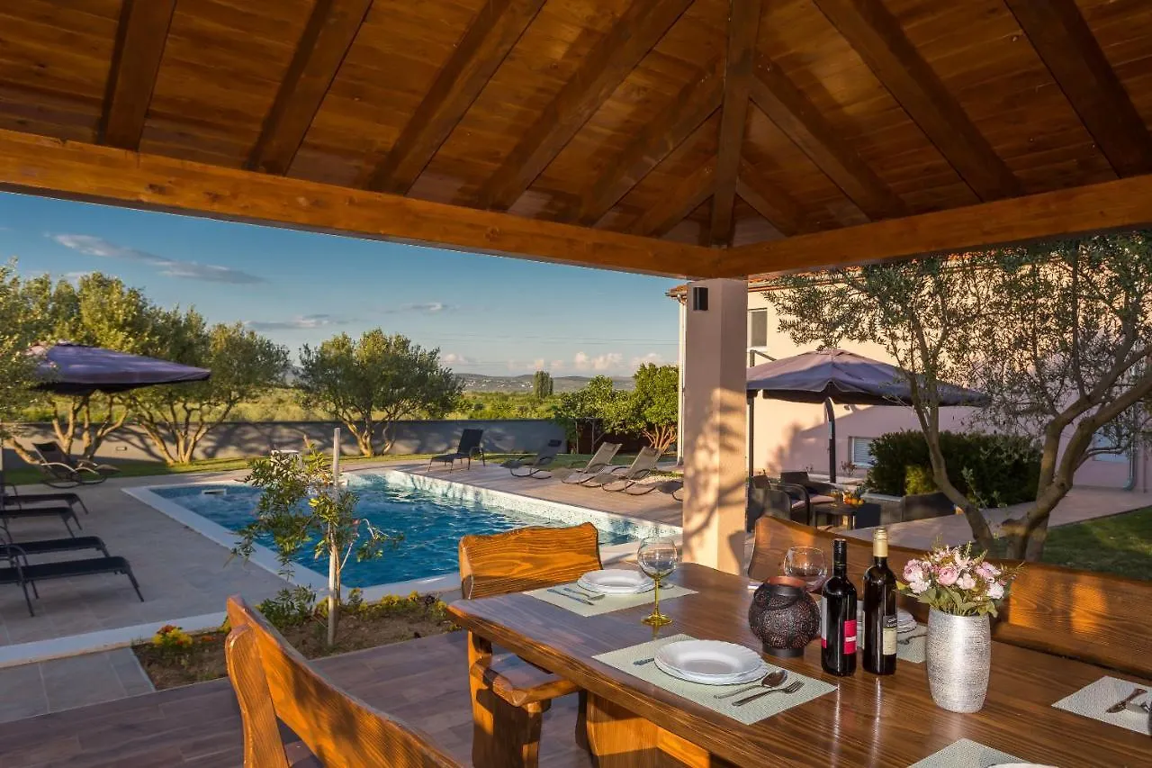 Villa Caper Biograd Na Moru 0*,