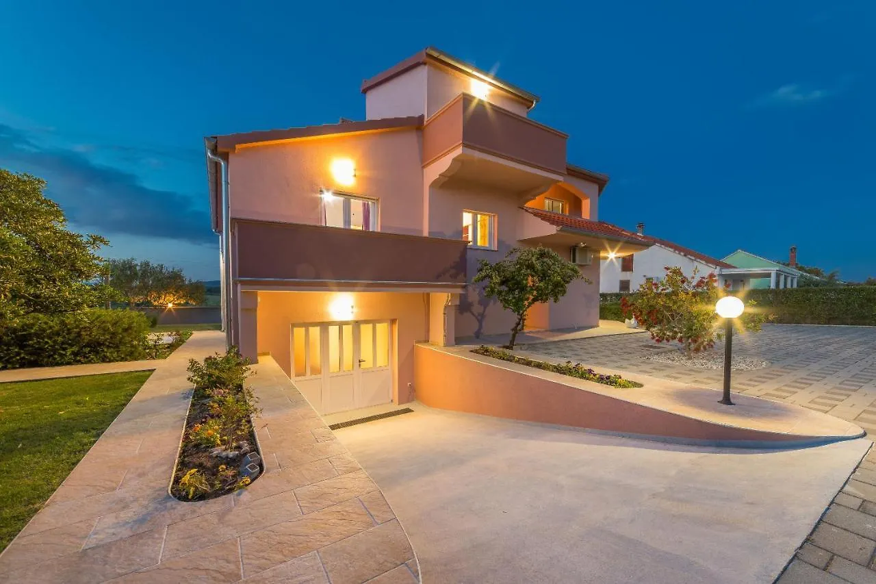 Villa Caper Biograd Na Moru